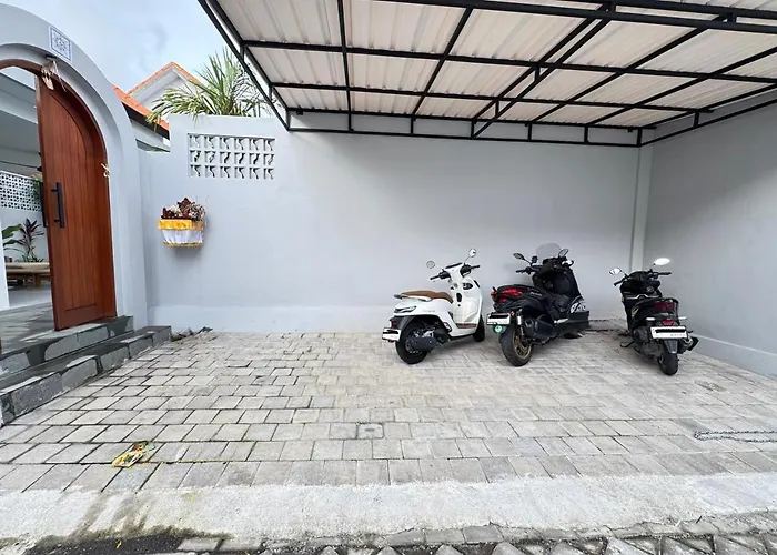 Manik Tropicana Loft Appartamento Canggu